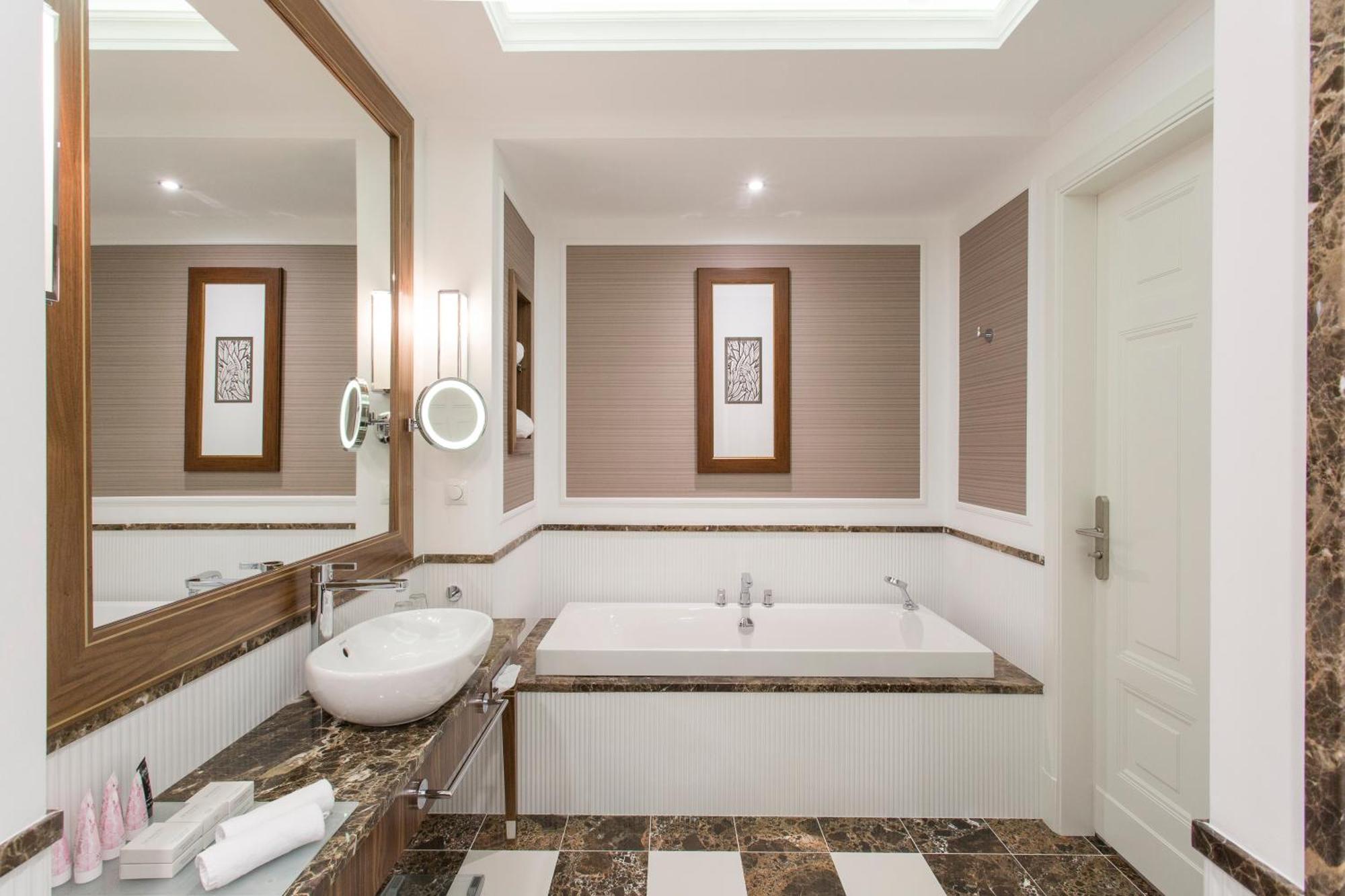 Hotel Spa Dr Irena Eris Polanica Zdroj 外观 照片